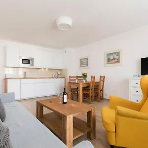 jantar-apartamenty-port-kolobrzeg-ul-westerplatte.kolobrzeghotels.com/
